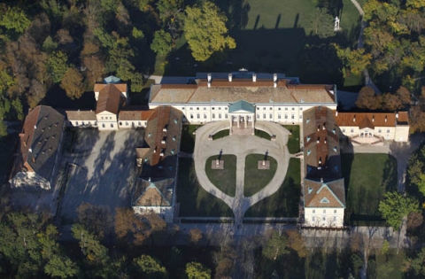 Array Csákvár Esterházy-kastély